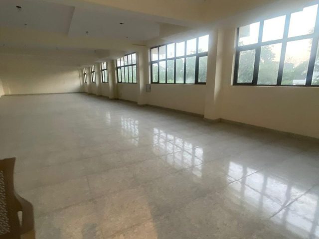 Gaur City Noida extension commercial space available